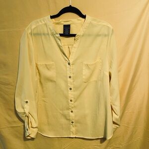 Covington Pale Yellow Button-Front Women's Shirt